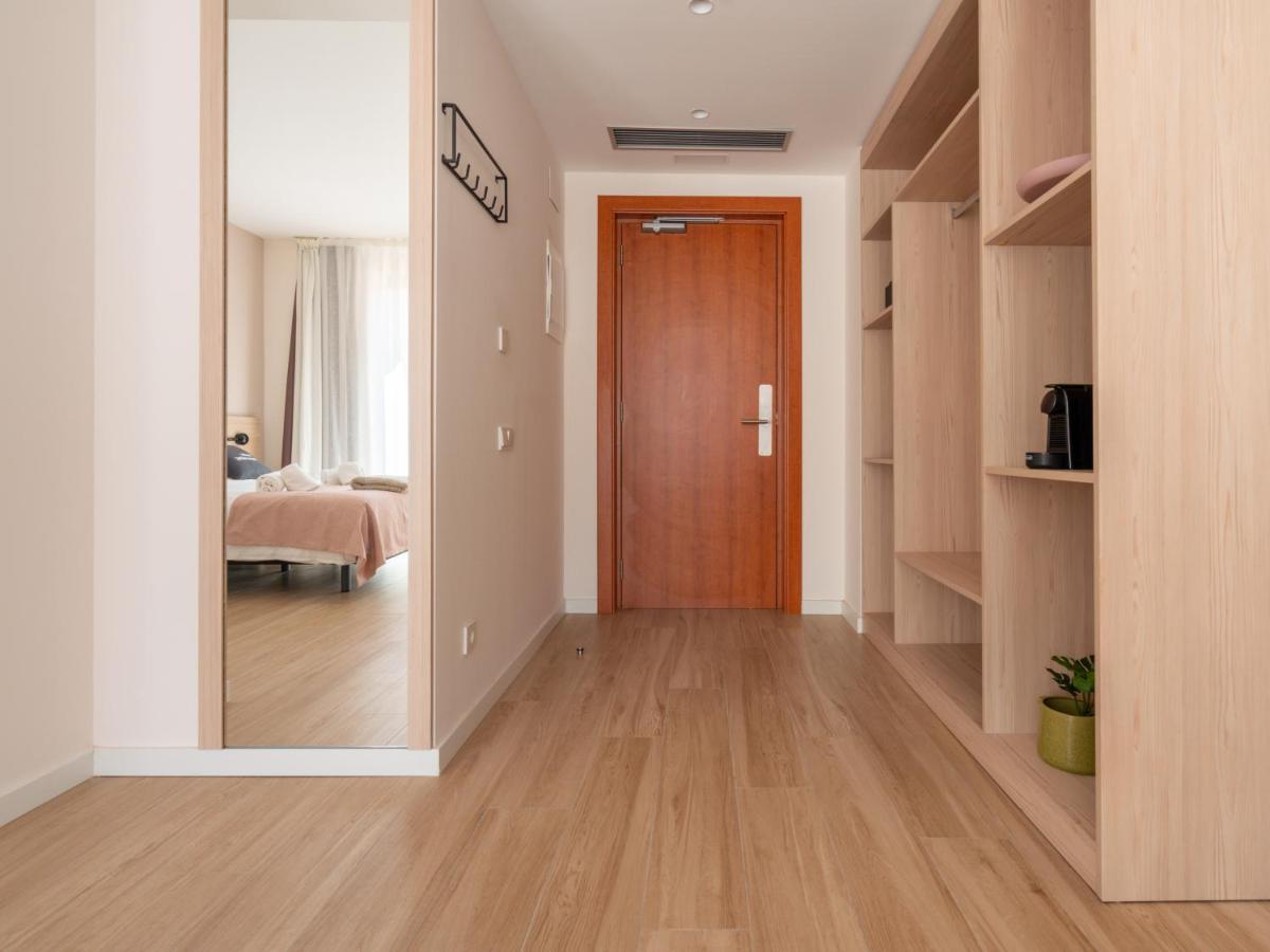 Limehome Barcelona Carrer De Besalu 82 Exterior photo